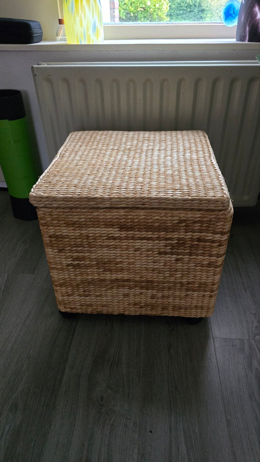 Vierkante rotan opbergmand op wieltjes 45x45x45 cm, Huis en Inrichting, Woonaccessoires | Kisten, Ophalen, 50 tot 100 cm, 50 tot 75 cm