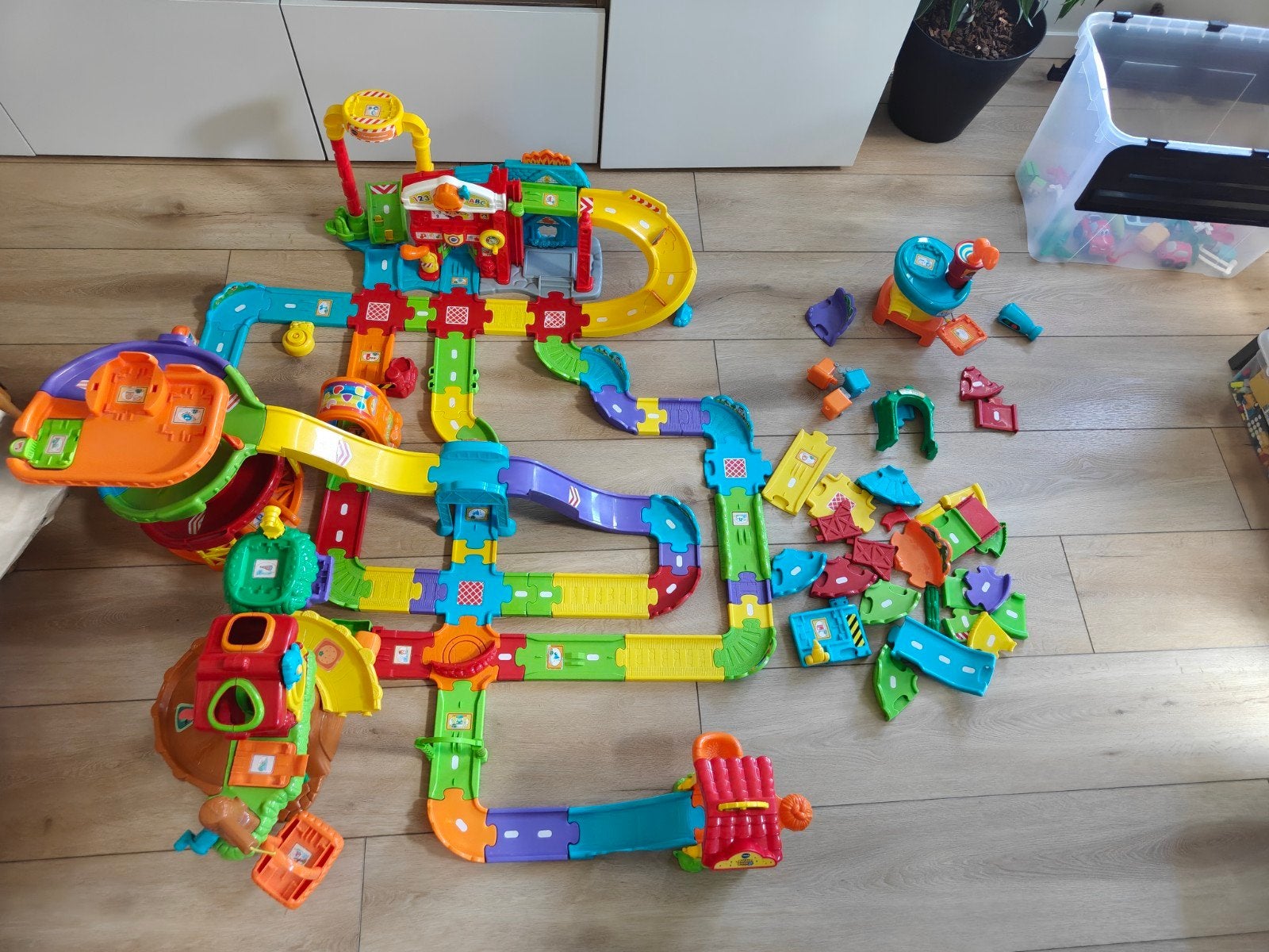 Grote set VTech baan met 19 stuks Toet Toet en Zoef Zoef, Ophalen of Verzenden, Gebruikt, Met licht