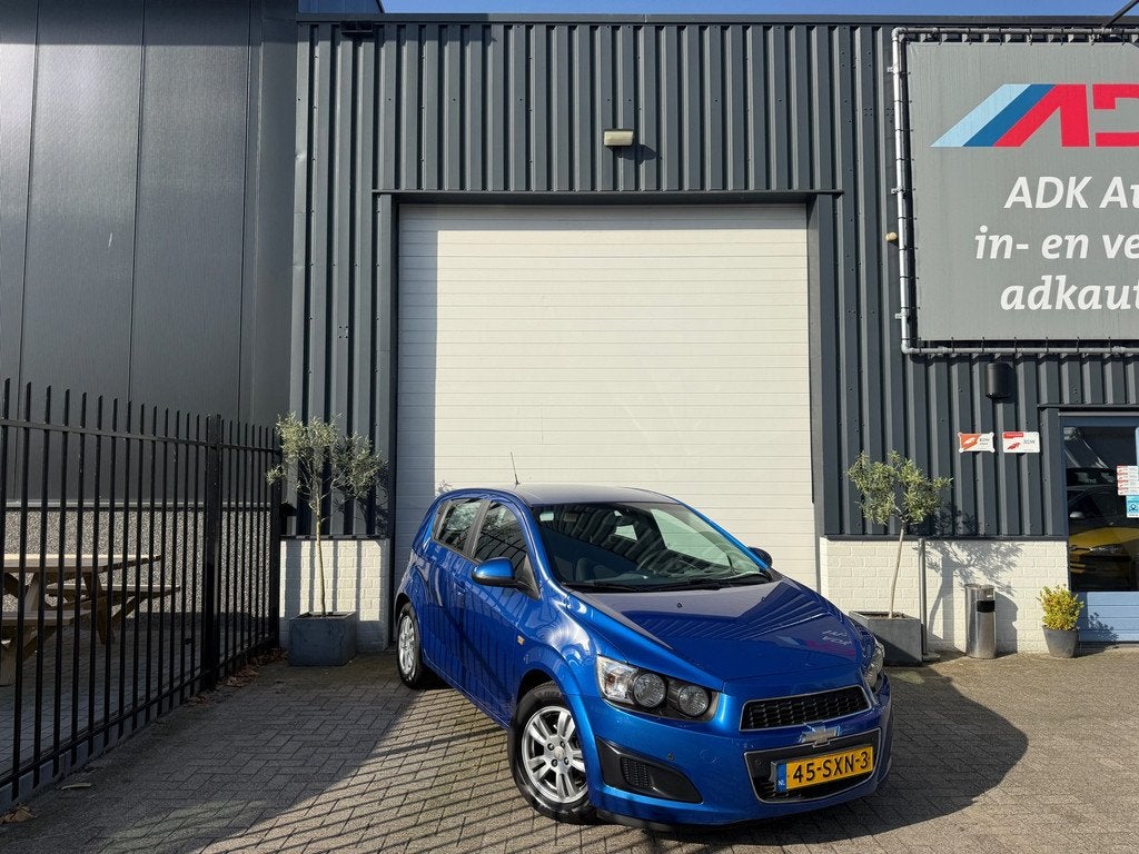 Chevrolet Aveo 1.4 LT AUTOMAAT/STOELVERW/AIRCO/ELEK PAKKET, Auto's, Chevrolet, Euro 5, Gebruikt, 4 cilinders, Blauw