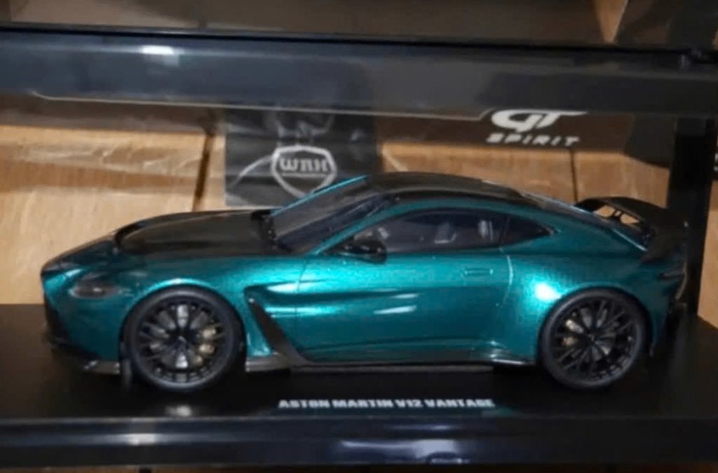 1:18 ASTON MARTIN V12 VANTAGE 2023 green GT922 GT spirit WRH, Verzenden, Zo goed als nieuw, Auto, Overige merken