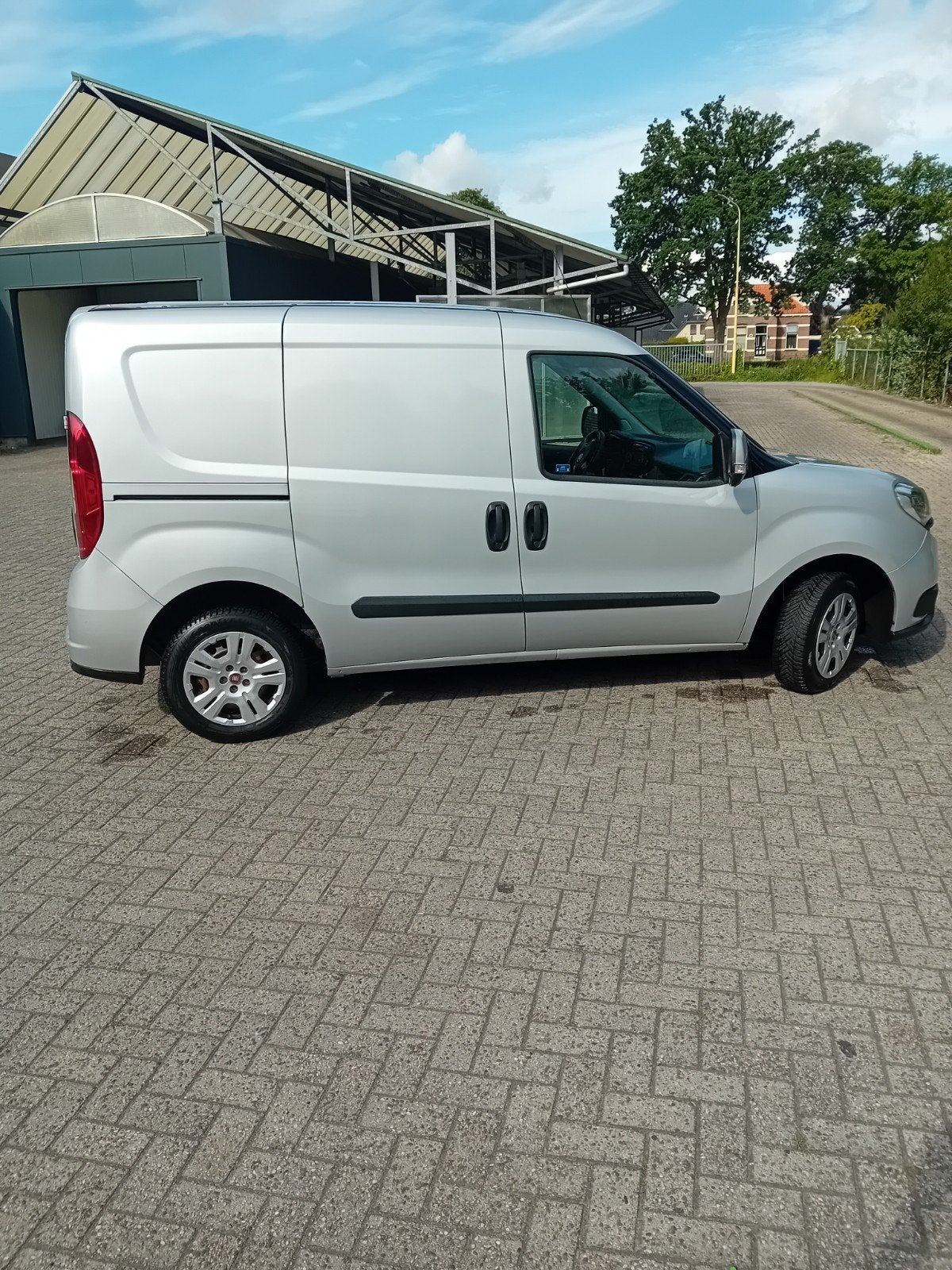 Fiat Doblo Cargo 1.3 MJ 16V 90pk 2015 Grijs, Auto's, Bestelauto's, Voorwielaandrijving, 4 cilinders, Bedrijf, 500 kg