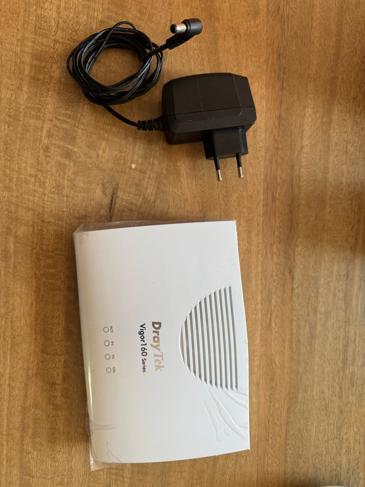 DrayTek Vigor 160 Series Router - Nieuw in verpakking, Ophalen of Verzenden, Nieuw, Router