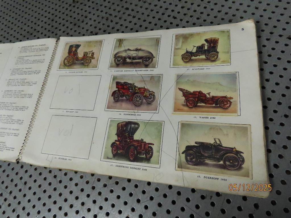 Plakboek Auto's Jaren '50 Virginia Cigarettes plaatjes album, Ophalen of Verzenden, Gelezen, Onbekend, Plaatjesalbum