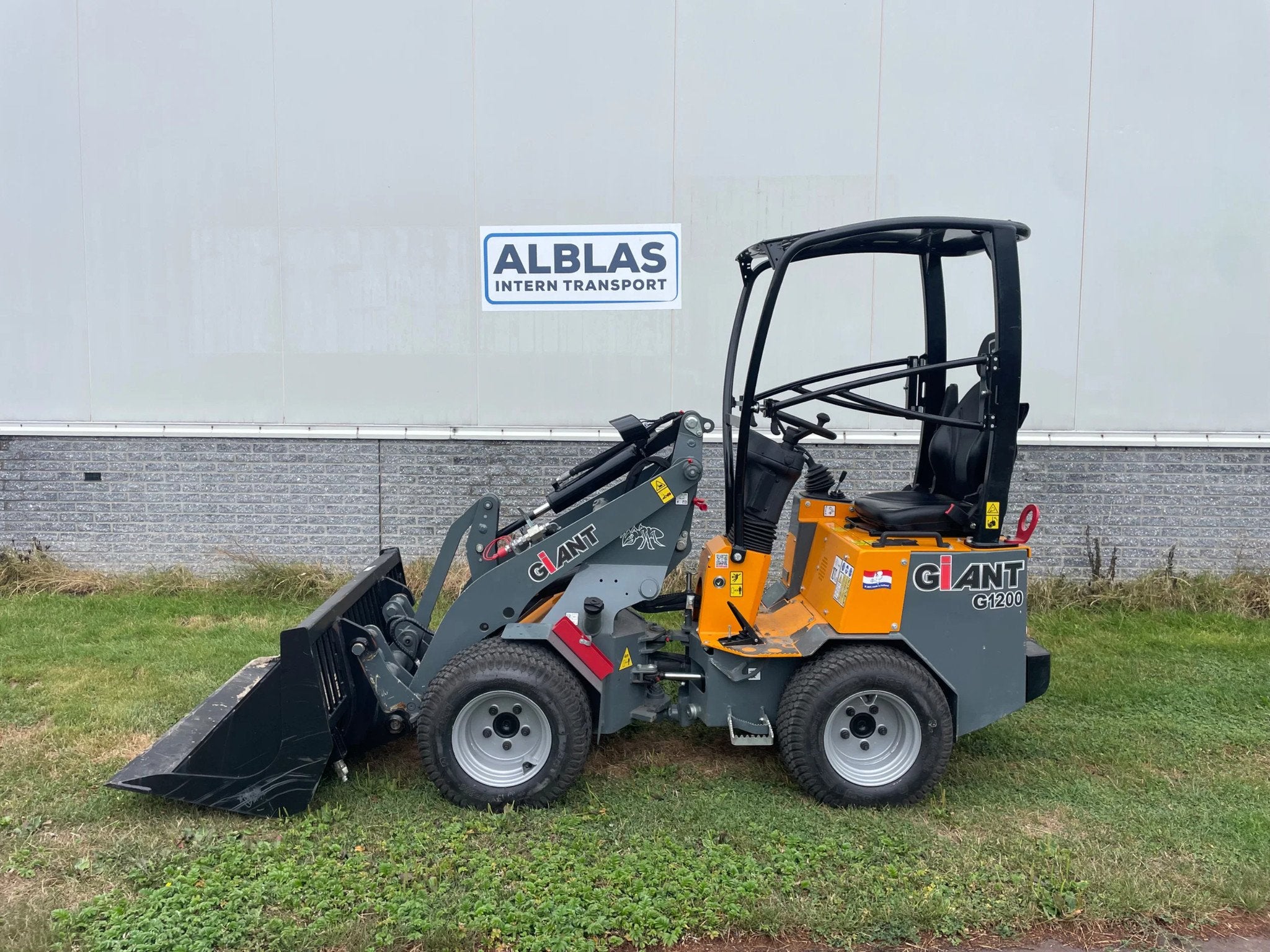 Giant Giant G1200 kniklader (bj 2025), Tobroco, Info@alblasinterntransport.nl, NL, Wiellader of Shovel