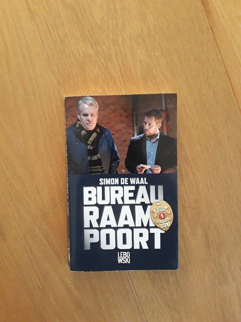 Bureau Raampoort - Simon de Waal (Deel 1), Ophalen of Verzenden, Zo goed als nieuw, Simon de Waal
