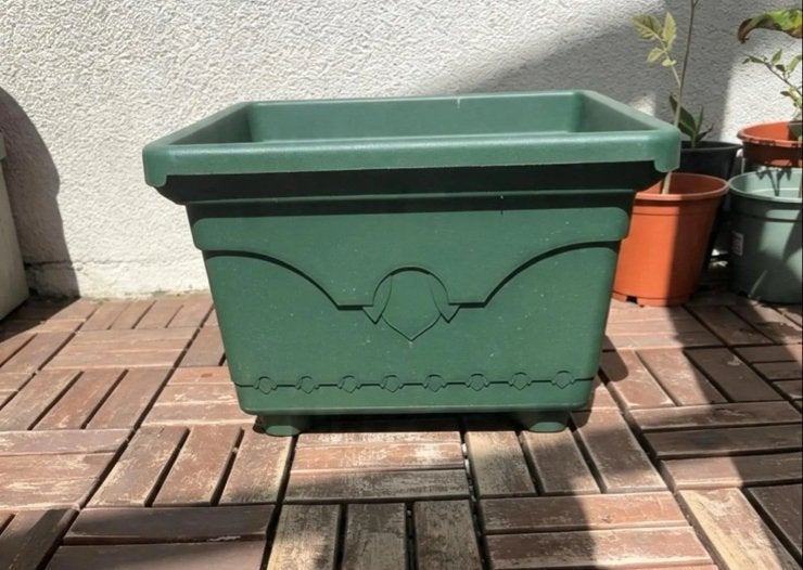 Groene kunststof plantenbak voor tuin of balkon, Ophalen, Kunststof, Vierkant, Nieuw
