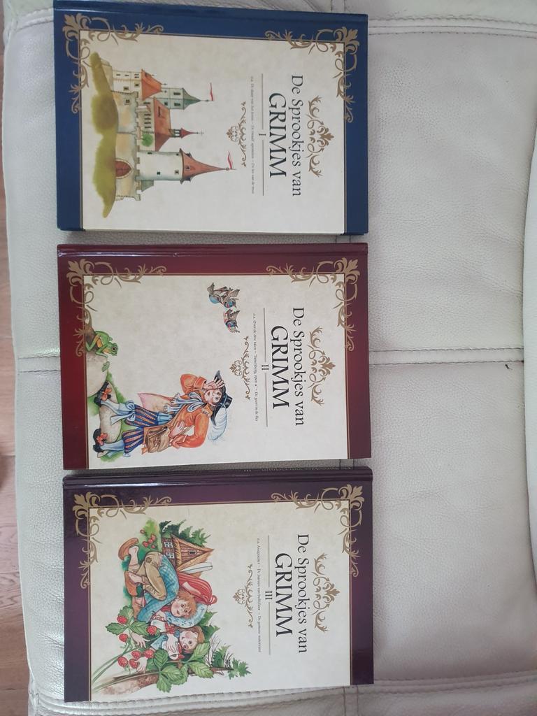 De sprookjes van Grimm deel 1 2 en 3, Ophalen, Nieuw