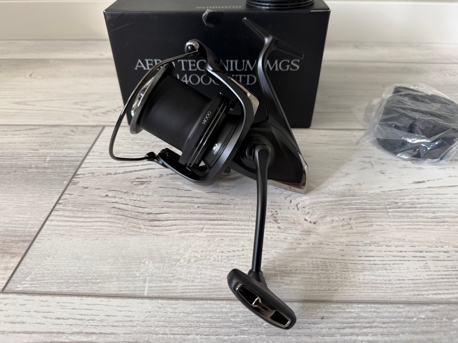 Shimano Aero Technium MGS XTD 14000 incl spoel NIEUWSTAAT!, Ophalen of Verzenden, Zo goed als nieuw, Molen