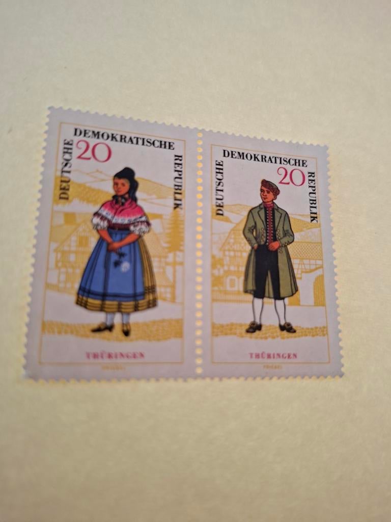 DDR Postzegels Thüringen Klederdracht - Paar, Postzegels en Munten, Ophalen of Verzenden, DDR, Postfris