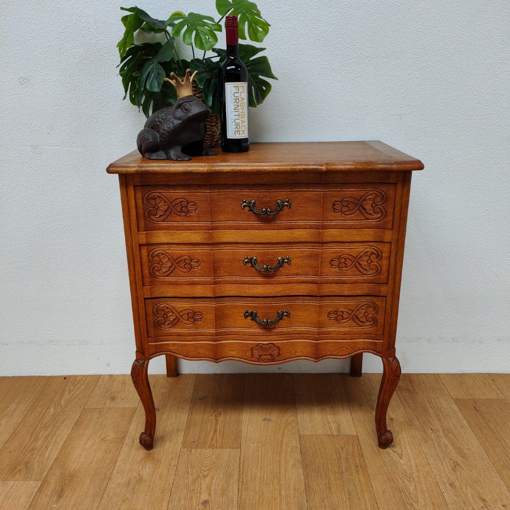 Vintage Queen Ann ladekastje ladekast bijzetkastje  603, Valkenswaard, Gebruikt, Info@flashbackfurniture.nl, Eikenhout