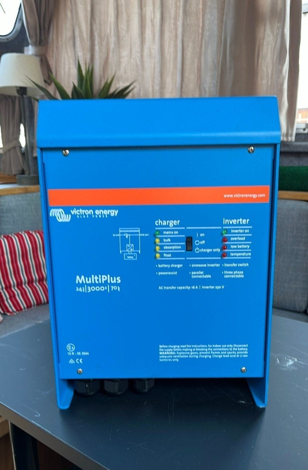 Victron 24v 3000va 70a Multiplus, Watersport en Boten, Navigatiemiddelen en Scheepselektronica, Ophalen of Verzenden, Overige typen