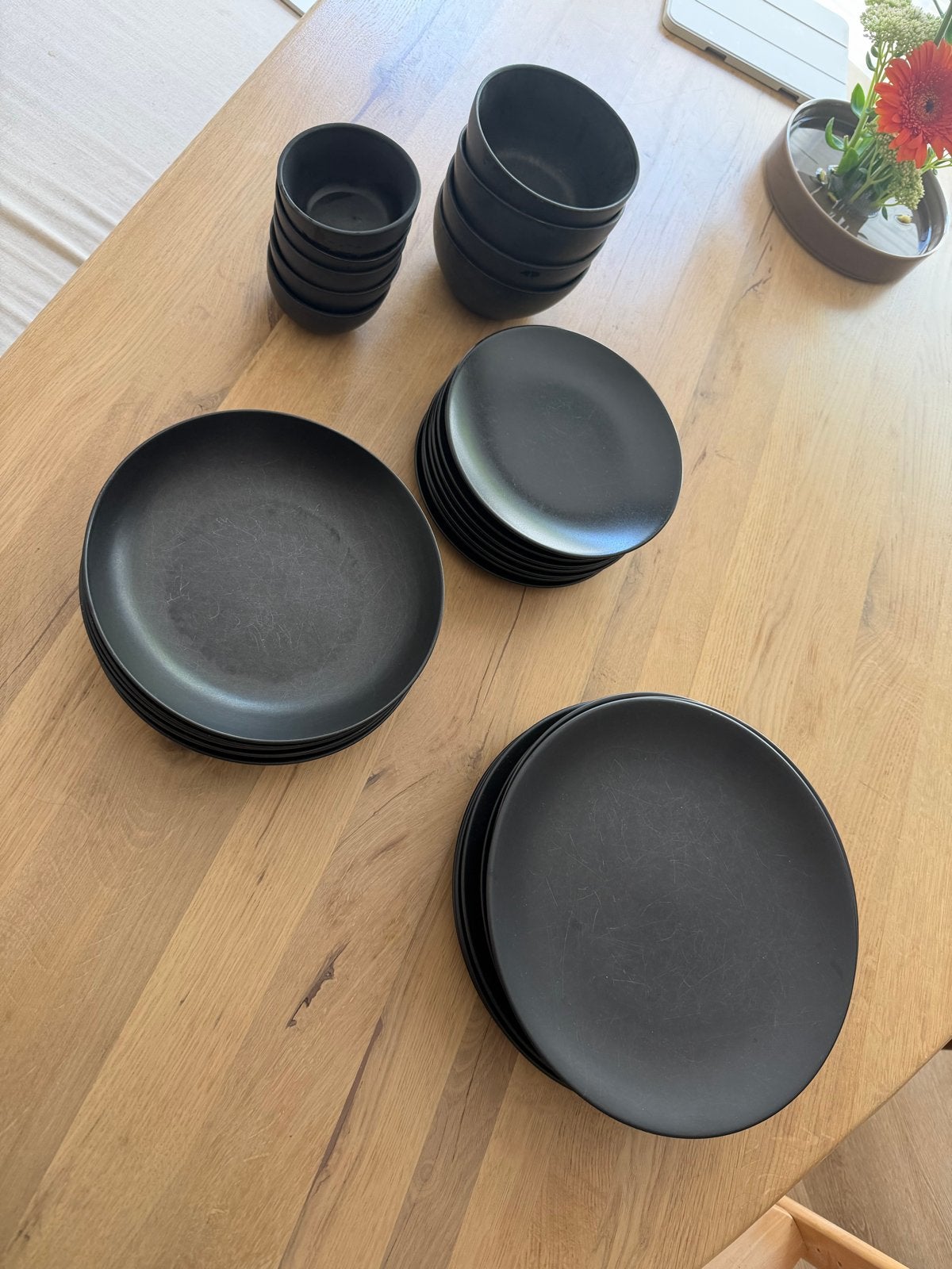Mat zwart servies: borden en kommen van H&M, IKEA, Action, Ophalen, Gebruikt, Keramiek, IKEA