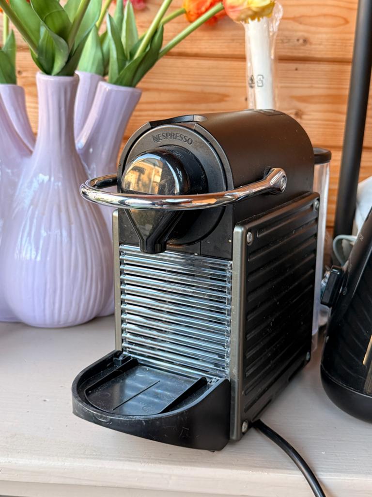 Krups Nespresso machine, Gebruikt, Espresso apparaat, Ophalen of Verzenden, 1 kopje