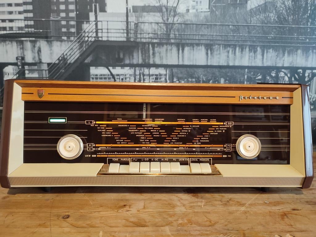 Aristona buizenradio met bluetooth, Antiek en Kunst, Antiek | Tv's en Audio, Ophalen of Verzenden
