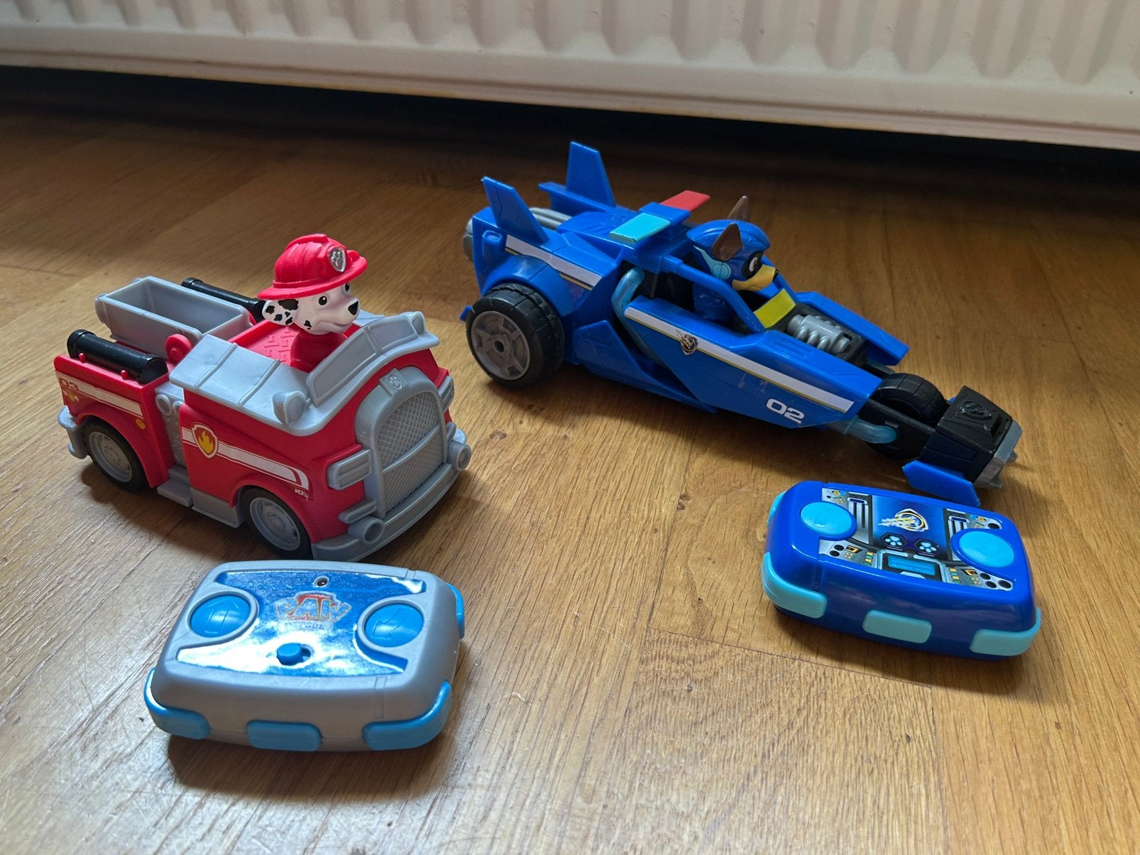 Paw patrol bestuurbare auto, Kinderen en Baby's, Speelgoed | Speelgoedvoertuigen, Ophalen of Verzenden, Zo goed als nieuw