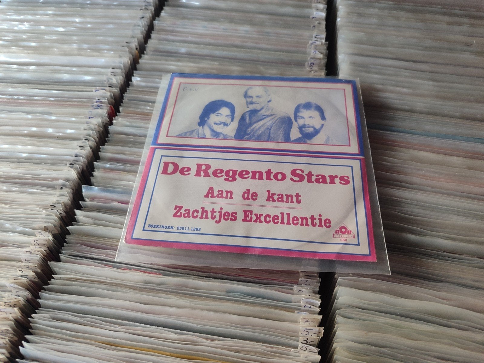 De regento stars aan de kant, Ophalen, Zo goed als nieuw, Overige formaten, Levenslied of Smartlap