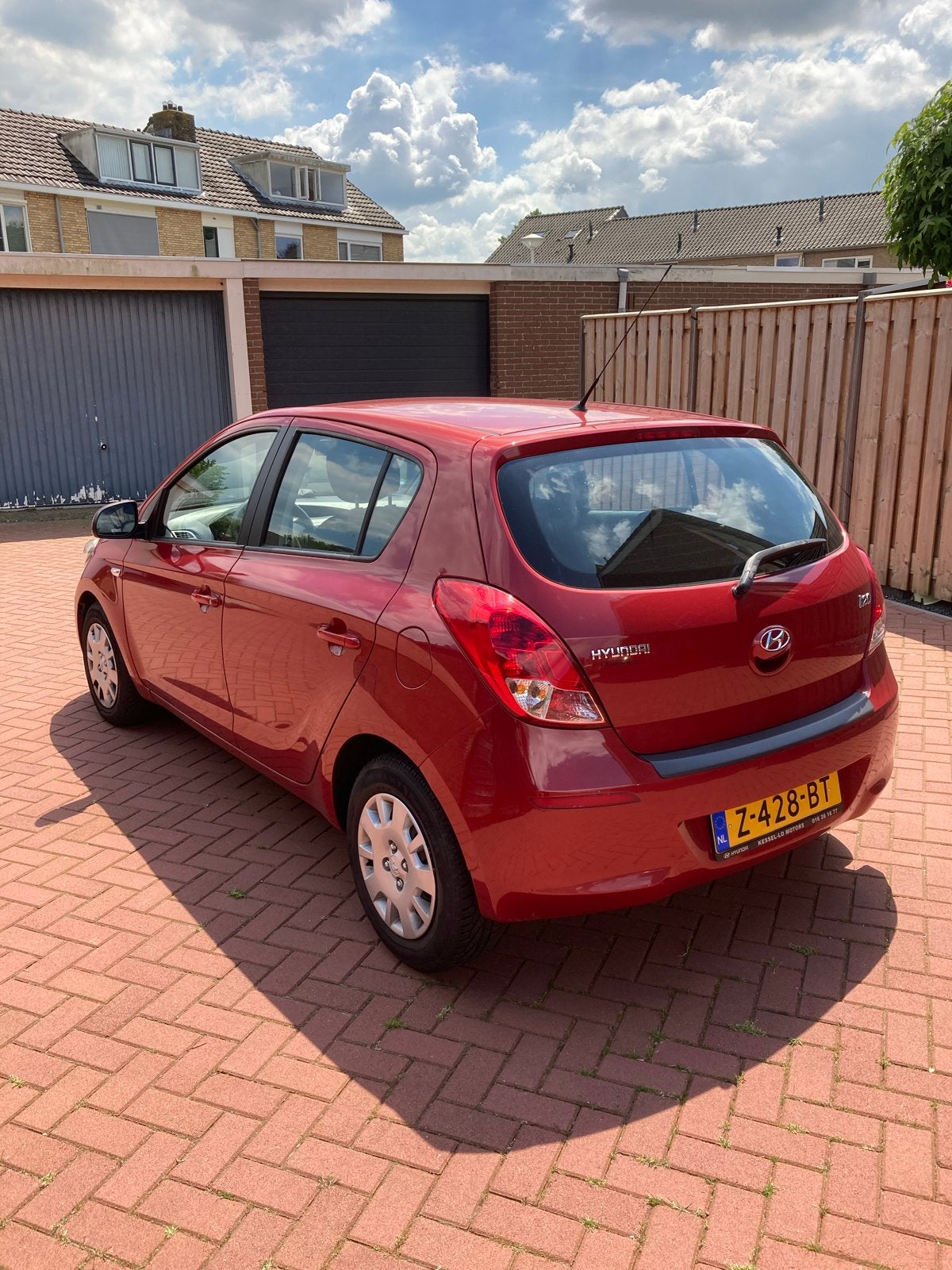 Hyundai i20 1.2 I 5-DRS 2013 Rood, Auto's, 450 kg, 31 €/maand, 4 cilinders, Handgeschakeld