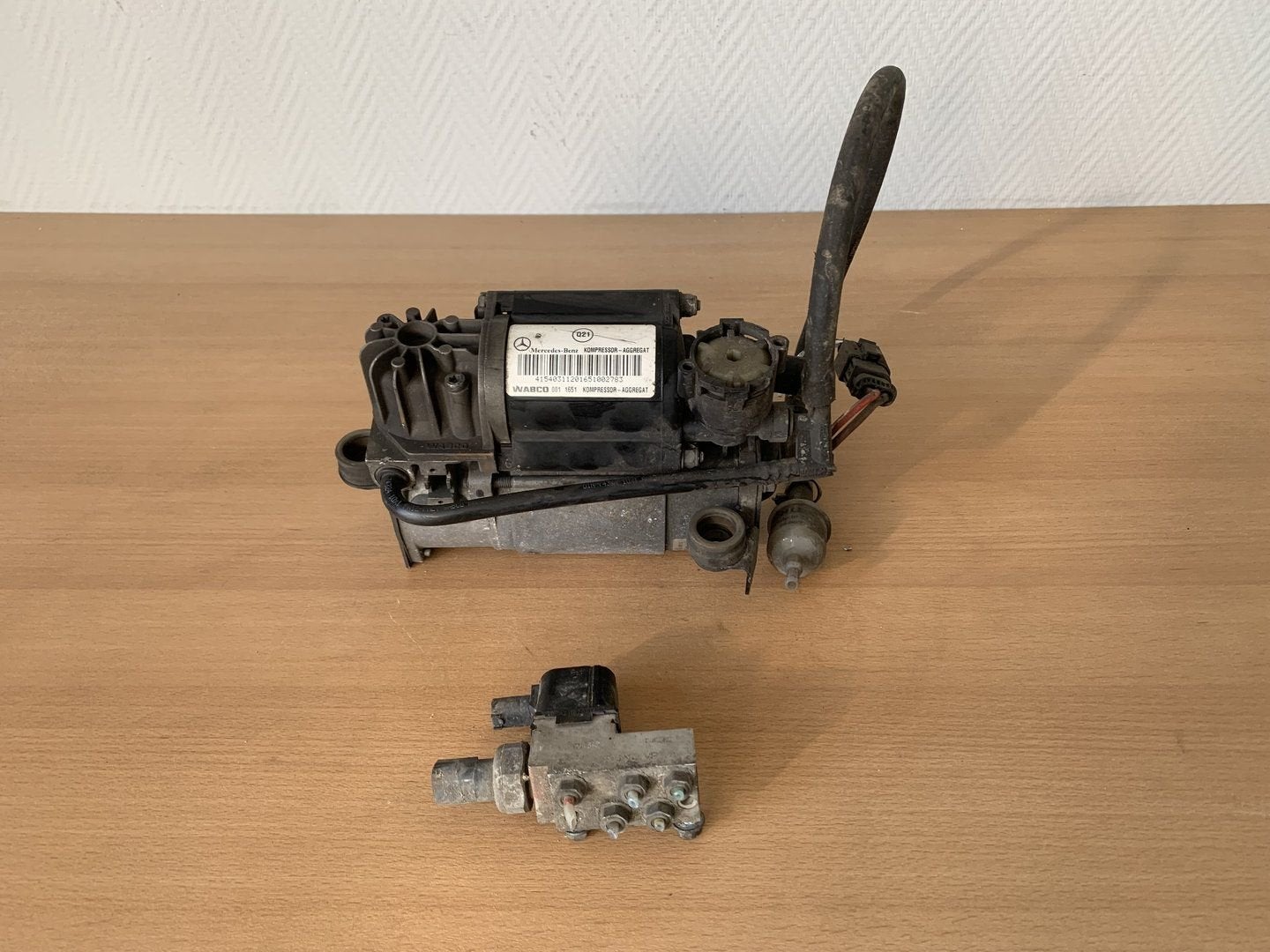 Mercedes E klasse W211 2002 tot 2009 compressor luchtvering, Gebruikt, -, Ophalen of Verzenden, -