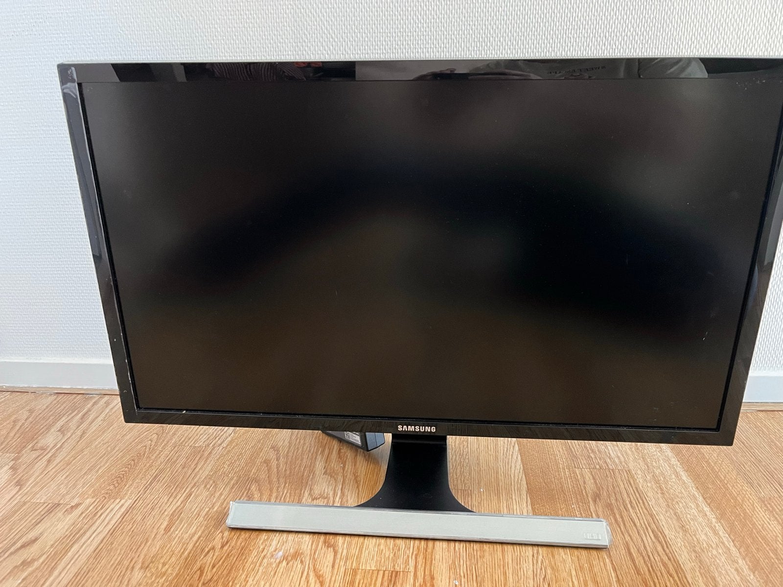 Samsung U28E590D 28 inch 4K UHD Monitor, Gebruikt, Ultra HD (4K), 1 tot 2 ms, DisplayPort