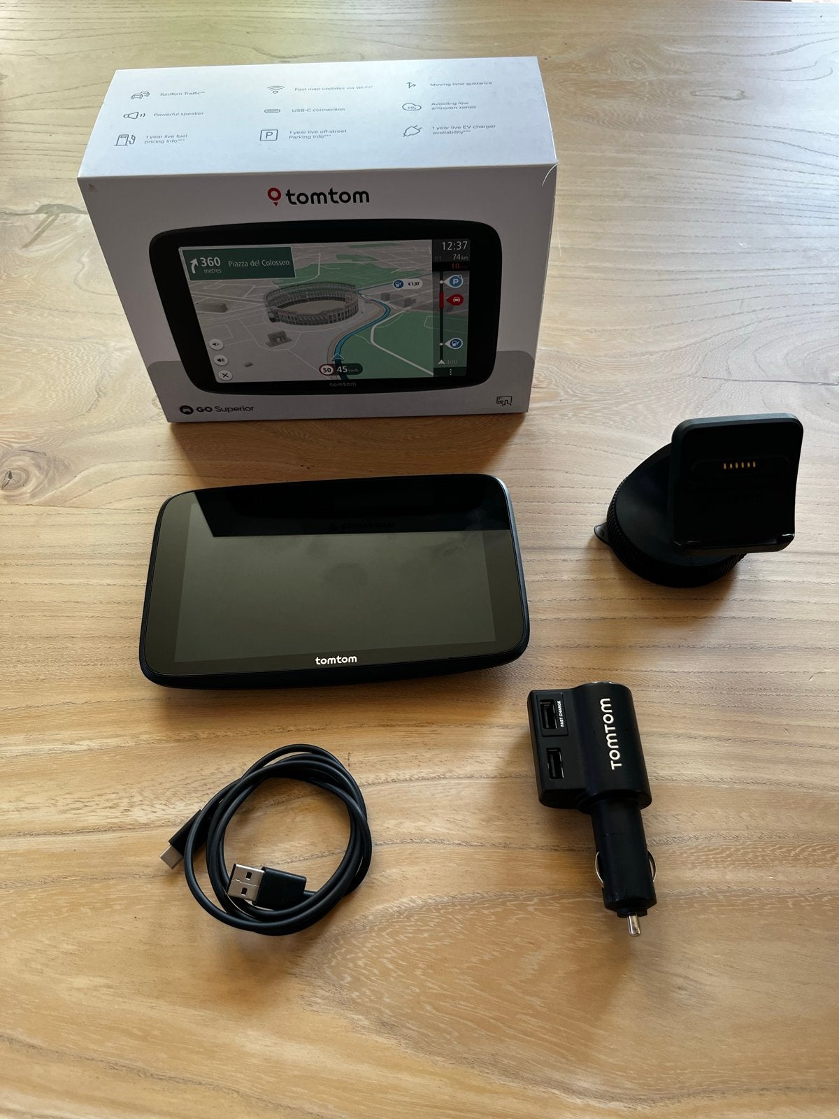 TomTom GO Superior met accessoires, Auto diversen, Autonavigatie, Ophalen of Verzenden, Zo goed als nieuw
