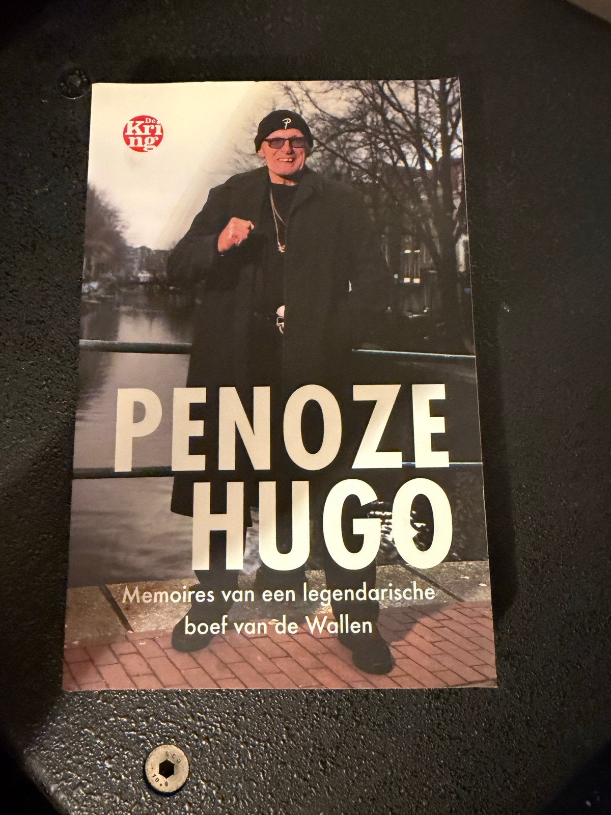 Penoze Hugo: Memoires van een legendarische boef, Boeken, Ophalen of Verzenden, Zo goed als nieuw, Nederland