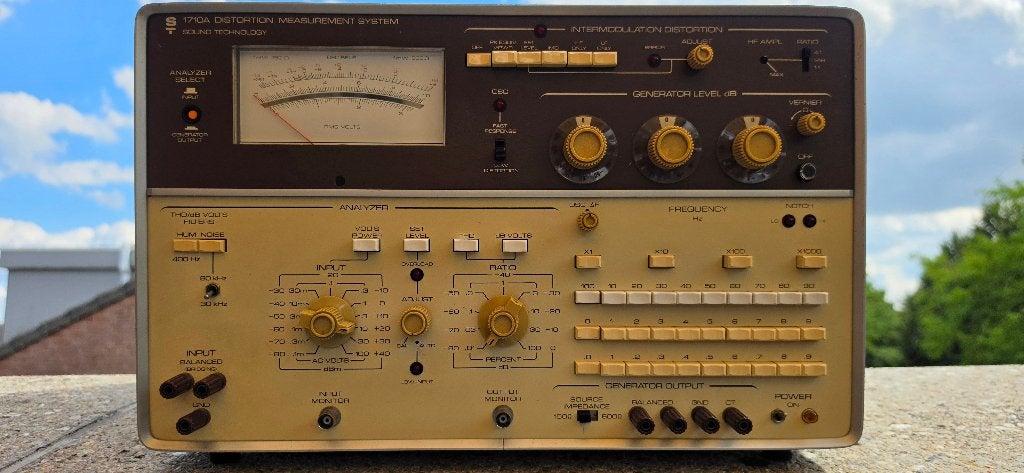 Vervormingsmeter ST 1710A, Audio, Tv en Foto, Versterkers en Receivers, Minder dan 60 watt, Ophalen, Overige merken, Gebruikt