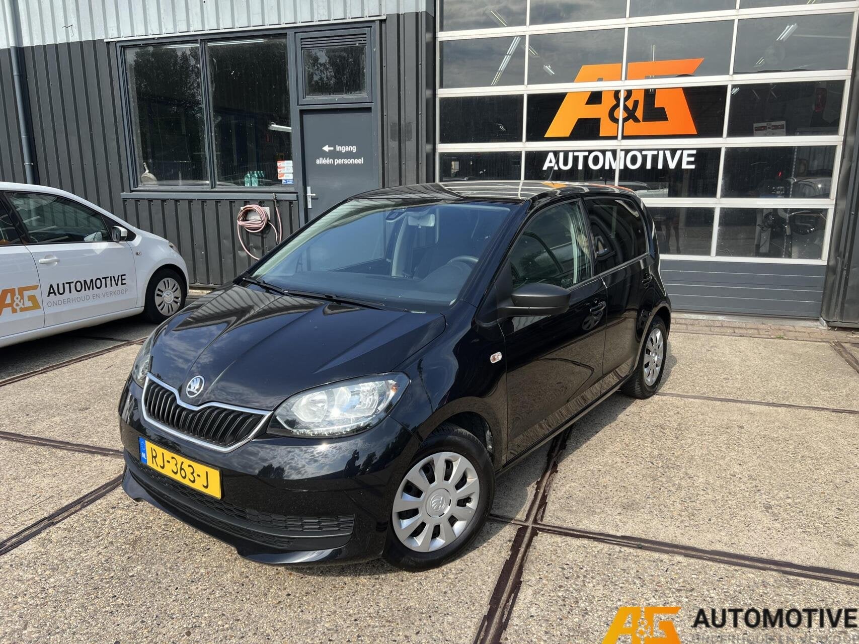 Skoda Citigo 1.0 5DRS Zwart 2018 | Airco | Cruise |, Auto's, Voorwielaandrijving, Euro 6, 60 pk, Zwart