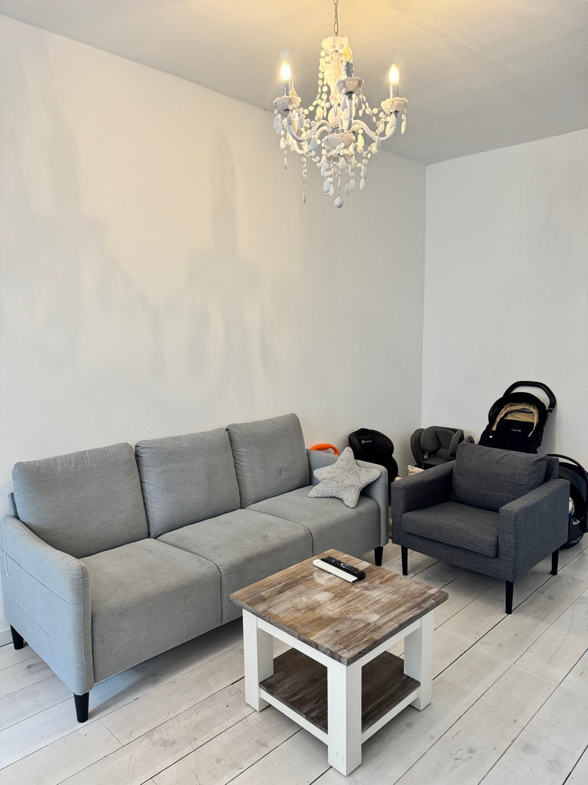 Complete woonkamer set: bank, fauteuil, salontafel, 2 kroonl, Huis en Inrichting, Complete inboedels, Ophalen