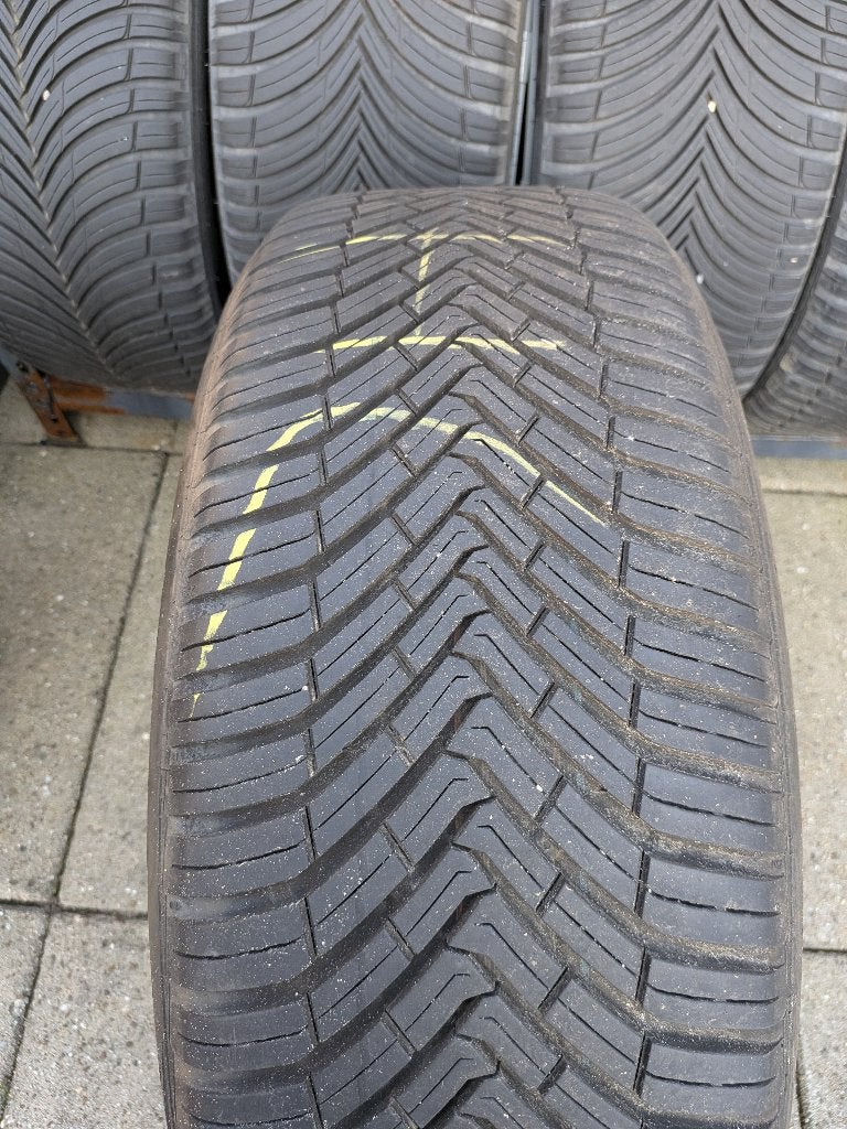 CONTINENTAL ALLSEASON CONTACT 4X 235 50 20 DOT 4123 SKODA VW, Ophalen, Gebruikt, 235 mm, All Season
