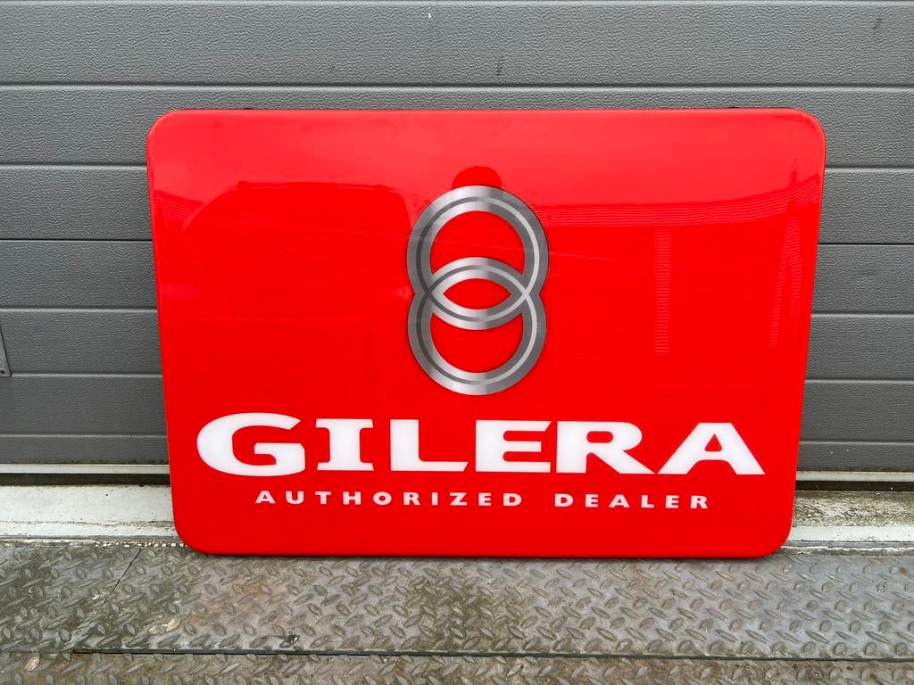 Originele Gilera Authorized Dealer lichtbak Runner 180cc Zip, Verzamelen, Ophalen, Lichtbak of (neon) lamp, Lichtbak, Gilera