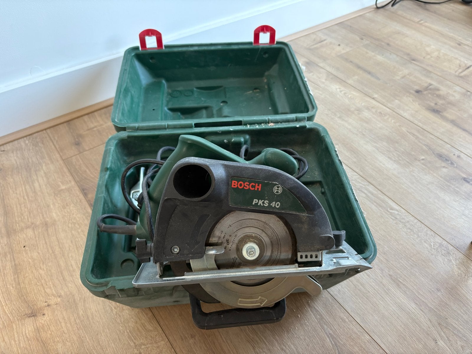 Bosch PKS 40 Cirkelzaag in koffer, Doe-het-zelf en Verbouw, Ophalen, Gebruikt, Cirkelzaag, 30 tot 70 mm