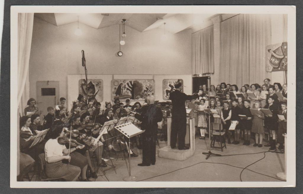 hilversum  de wigwam uitzending  voor de jeugd, Verzenden, 1940 tot 1960, Ongelopen, Noord-Holland