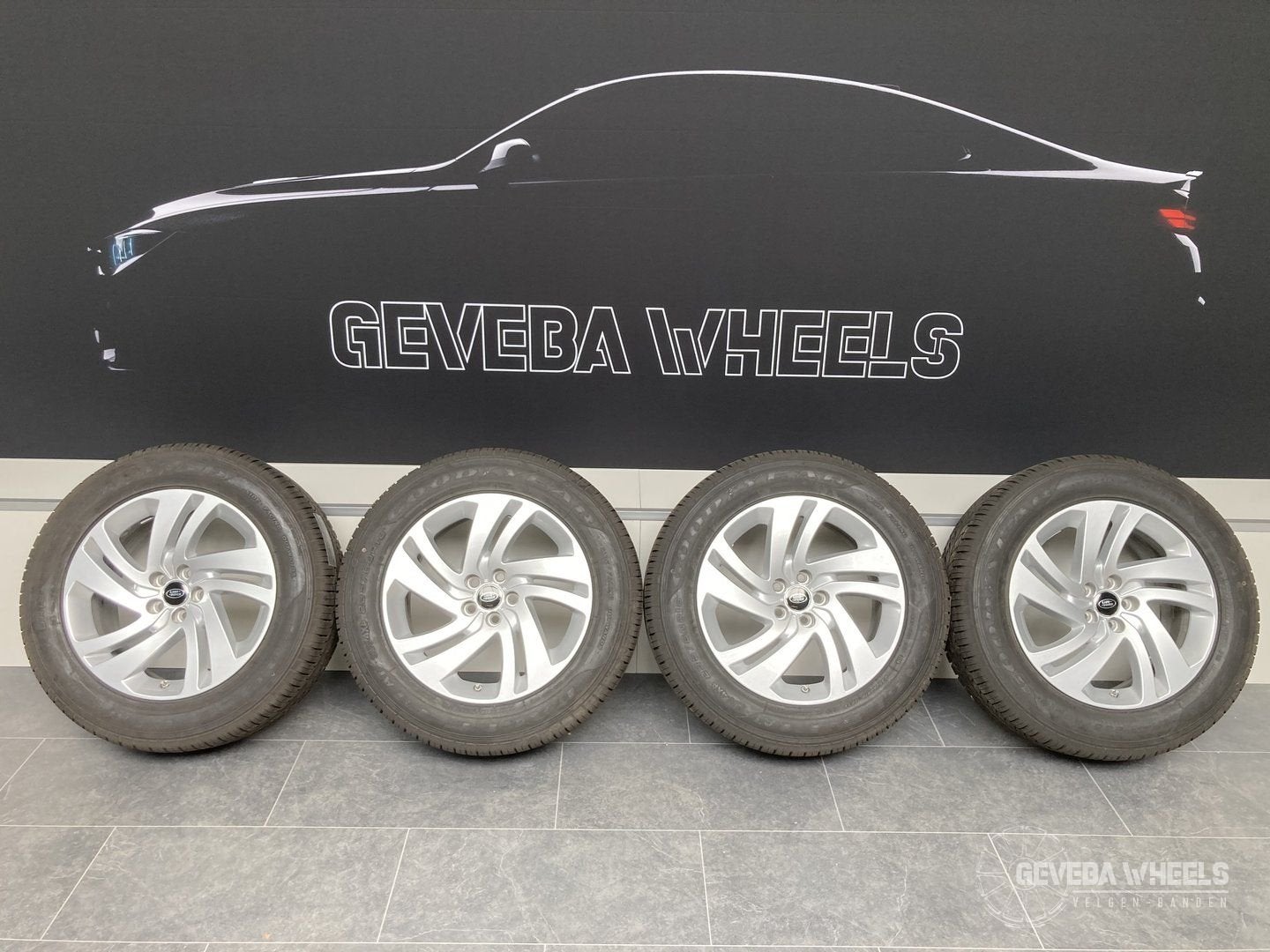 18 inch originele Range Rover Evoque demo velgen + banden, 18 inch, Gebruikt, -, -