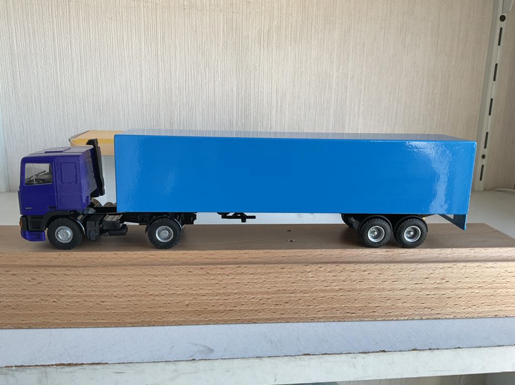 Lion toys daf 95 blauw, Hobby en Vrije tijd, Modelauto's | 1:50, Ophalen of Verzenden, Zo goed als nieuw, Bus of Vrachtwagen, Lion Toys