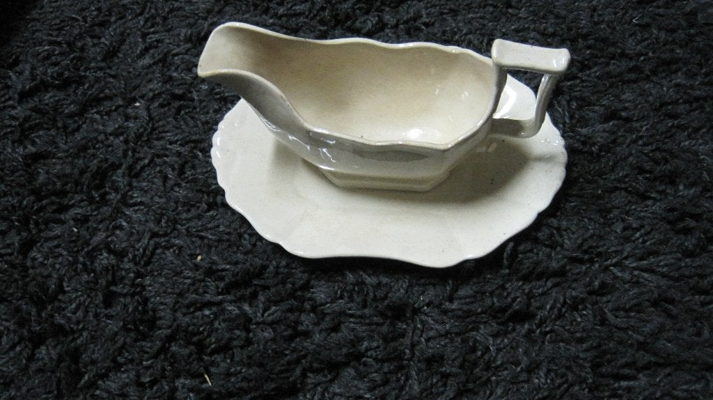 Boch Freres Keramis antieke sauskom, Antiek en Kunst, Ophalen of Verzenden