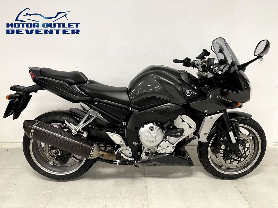 Prachtige YAMAHA FZ 1 S FAZER ABS FZ1S FZ1-S FZ-1S AKRAPOVIC, Motoren, 4 cilinders, Motorrijbewijs A, Bedrijf, Onbekend