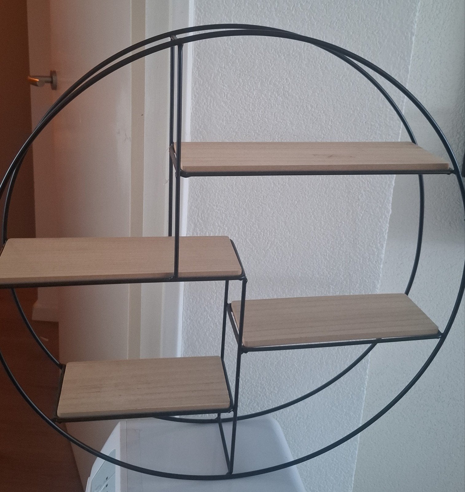 Rond wandrek met houten planken, Huis en Inrichting, Woonaccessoires | Wandplanken en Boekenplanken, Ophalen, Zo goed als nieuw