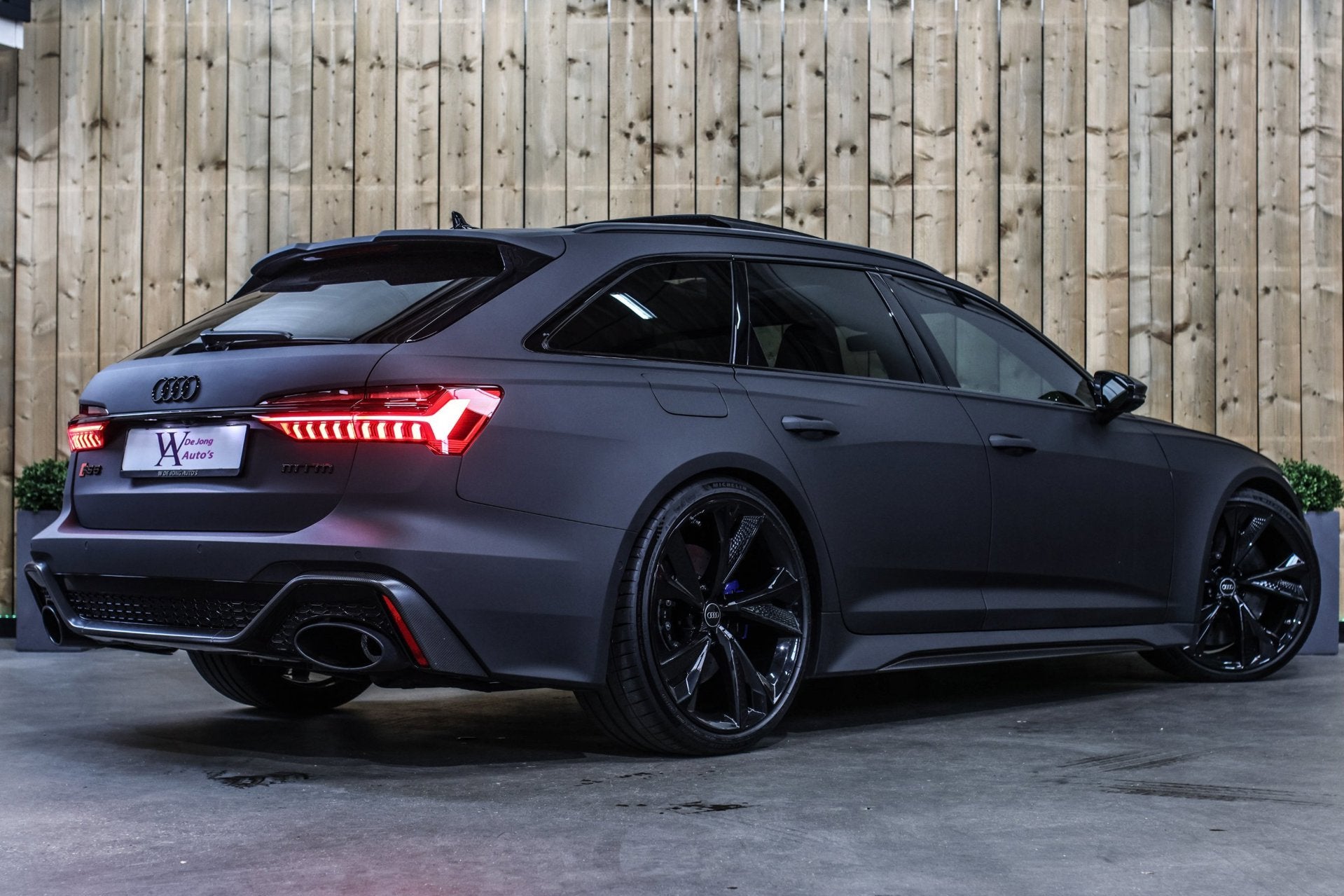 Audi RS6 TFSI Quattro MTM 810Pk *Keramisch*Milltek*Pano*B&O, Automaat, Dealer onderhouden, Gebruikt, 8 cilinders