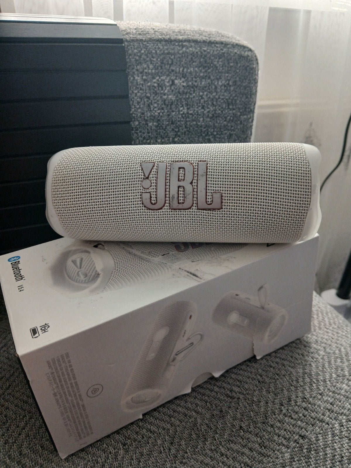 JBL Flip 6 Draagbare Bluetooth Speaker - Wit, Audio, Tv en Foto, JBL, Overige typen, Ophalen of Verzenden, Zo goed als nieuw