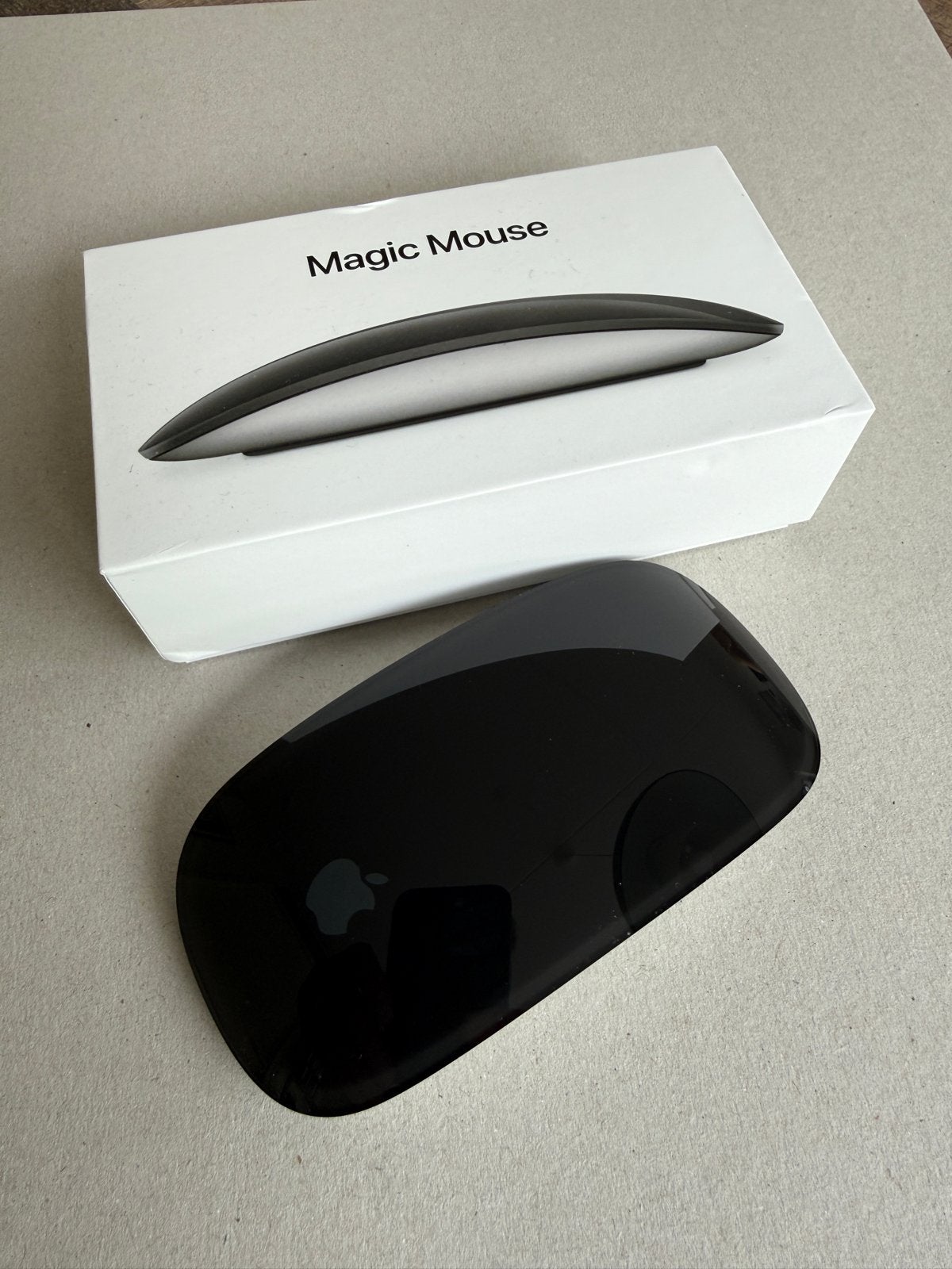 Apple Magic Mouse - Nieuw in doos met factuur, Ophalen of Verzenden, Nieuw, Draadloos, Muis
