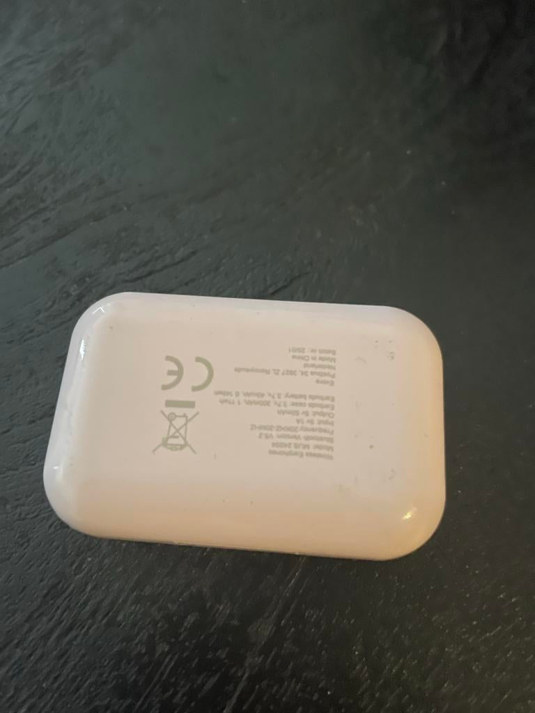 Roze AirPods, Ophalen of Verzenden, Gebruikt, Overige merken, Draadloos