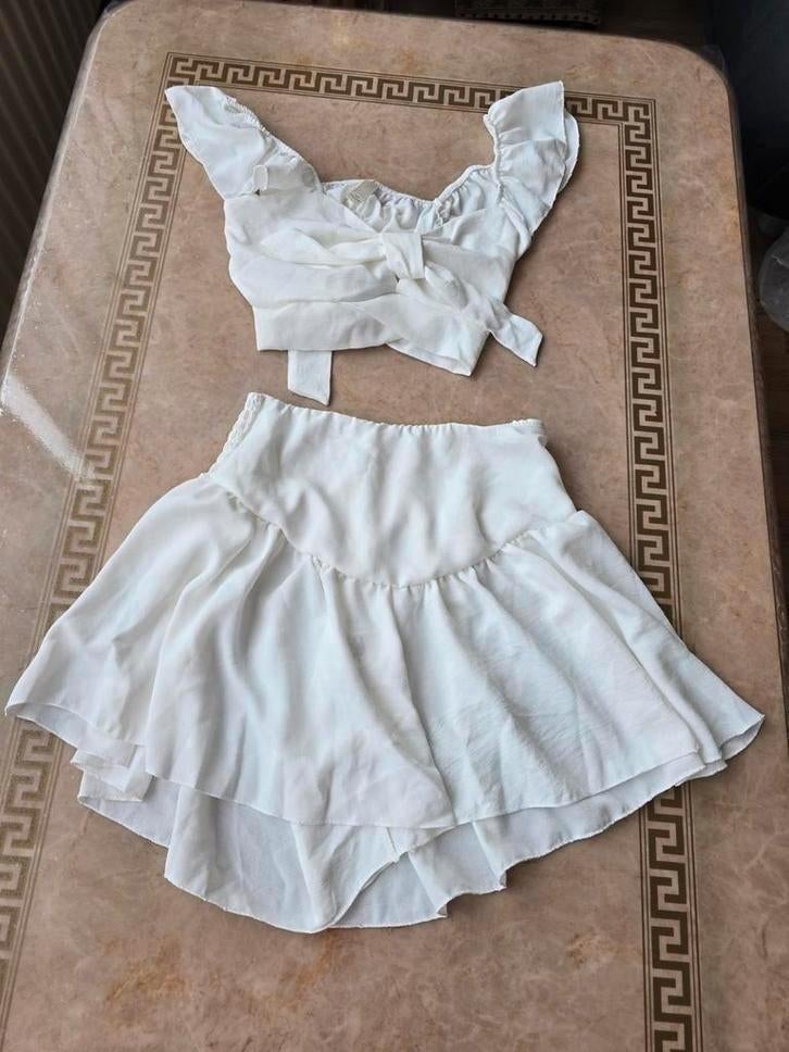 Set Top met shorts maat universele tot 42, Maat 38/40 (M), Wit, Nieuw, Ophalen of Verzenden