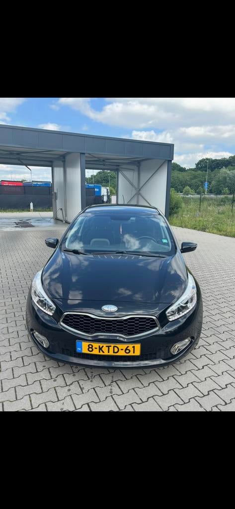 Kia (Pro) Cee d 1.6 GDI 5DR 2013 Zwart, Auto's, Voorwielaandrijving, 4 cilinders, Zwart, Origineel Nederlands