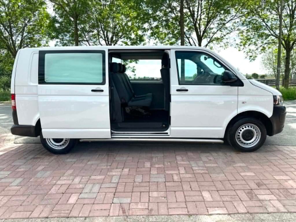 Volkswagen Transporter 2.0 TDI L2H1 6 Persoons AUTOMAAT MARG, Auto's, Bestelauto's, Euro 5, Stof, Gebruikt, 4 cilinders