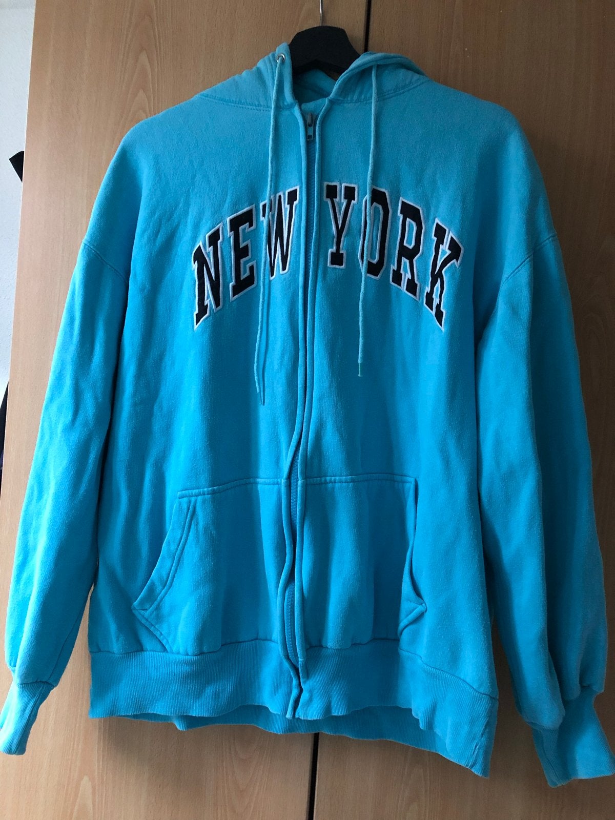 Vest New York lichtblauw, Ophalen of Verzenden, Zo goed als nieuw, Maat 42/44 (L), Blauw