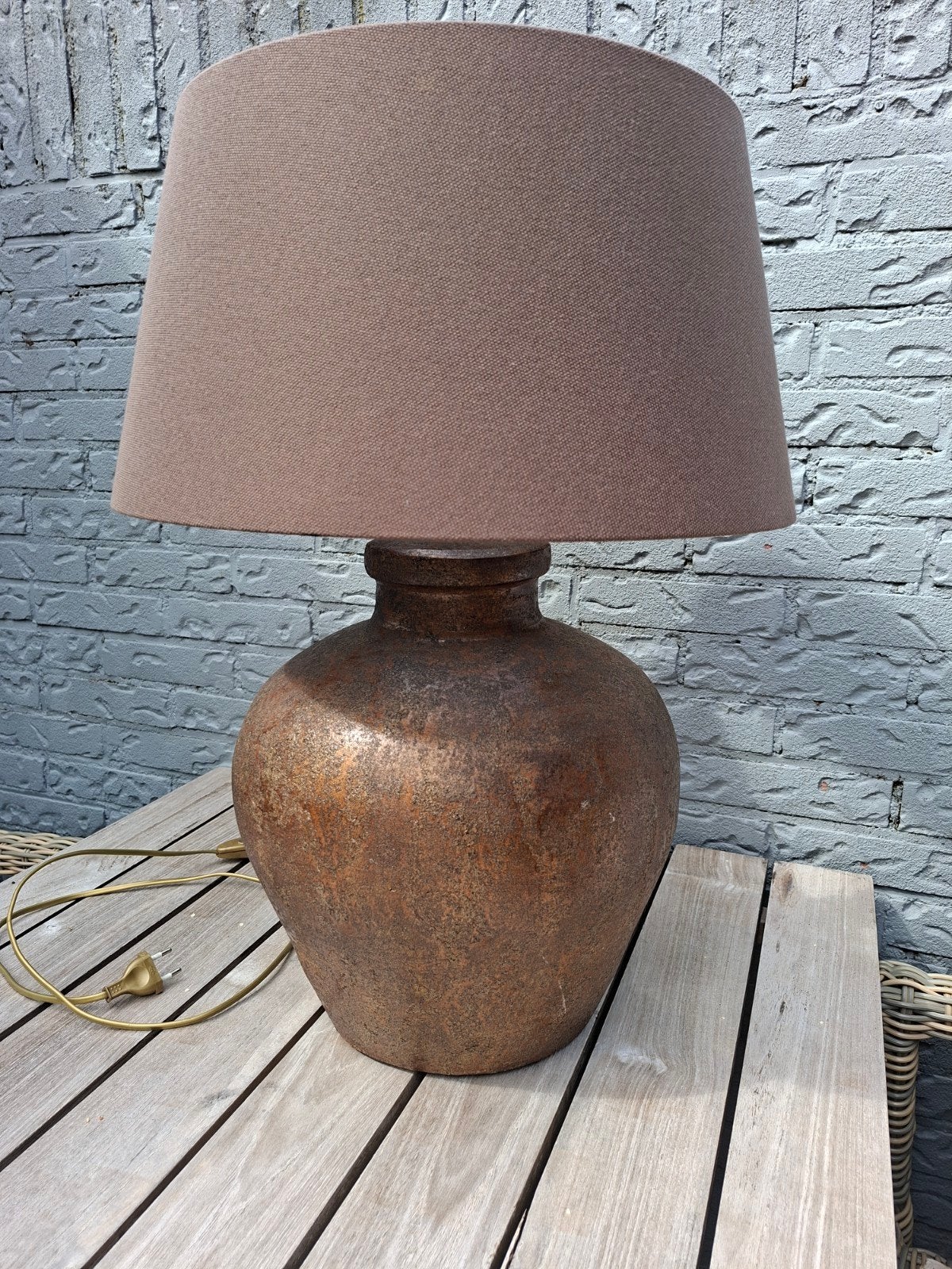 Rustieke tafellamp met bruine kap, Huis en Inrichting, Ophalen, Gebruikt, Vintage, Textiel