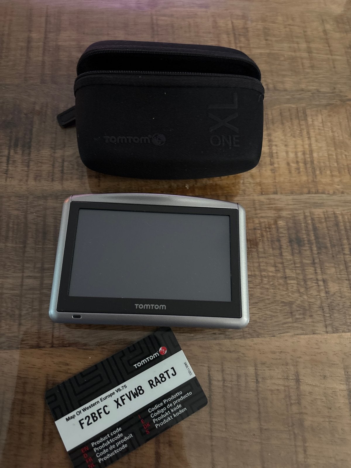 TomTom VIA 125 navigatiesysteem met kaarten West-Europa, Ophalen of Verzenden, Gebruikt