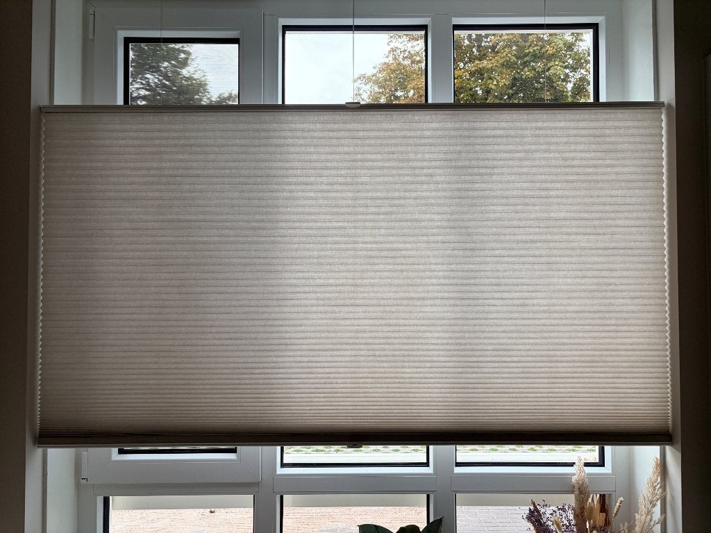 Beige plissé gordijn Luxaflex NIEUW, Ophalen, Inclusief montageonderdelen, Beige, Nieuw