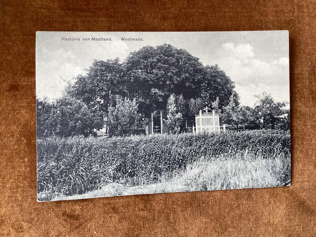 Westmaas.(Hoekse Waard). Pastorie van Mastland., Ophalen of Verzenden, 1960 tot 1980, Gelopen, Zuid-Holland