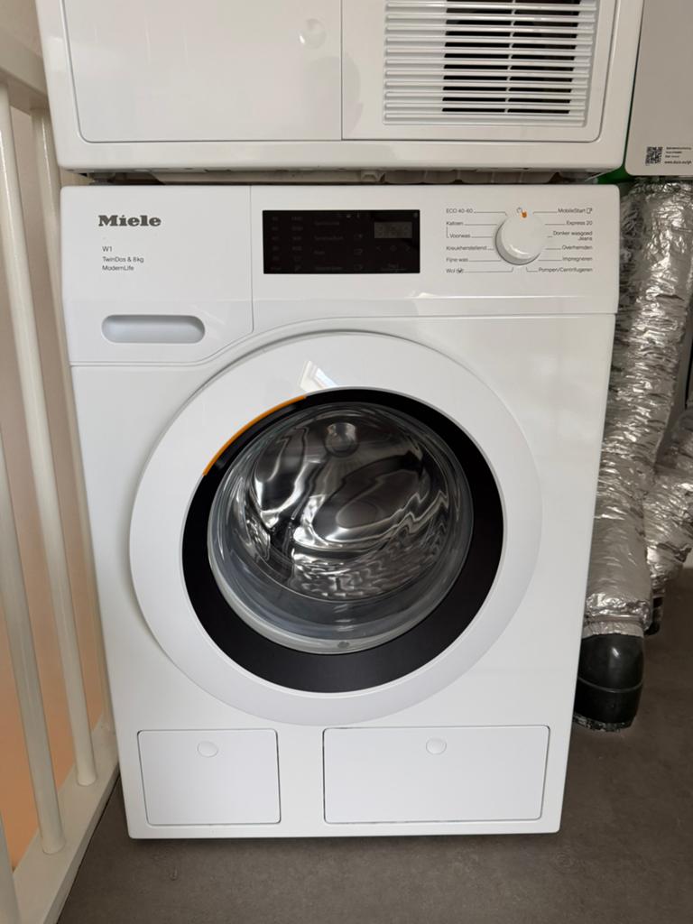 MIELE WCD 670 WCS TwinDos Wasmachine, Ophalen, Gebruikt, 8 tot 10 kg, 1600 toeren of meer